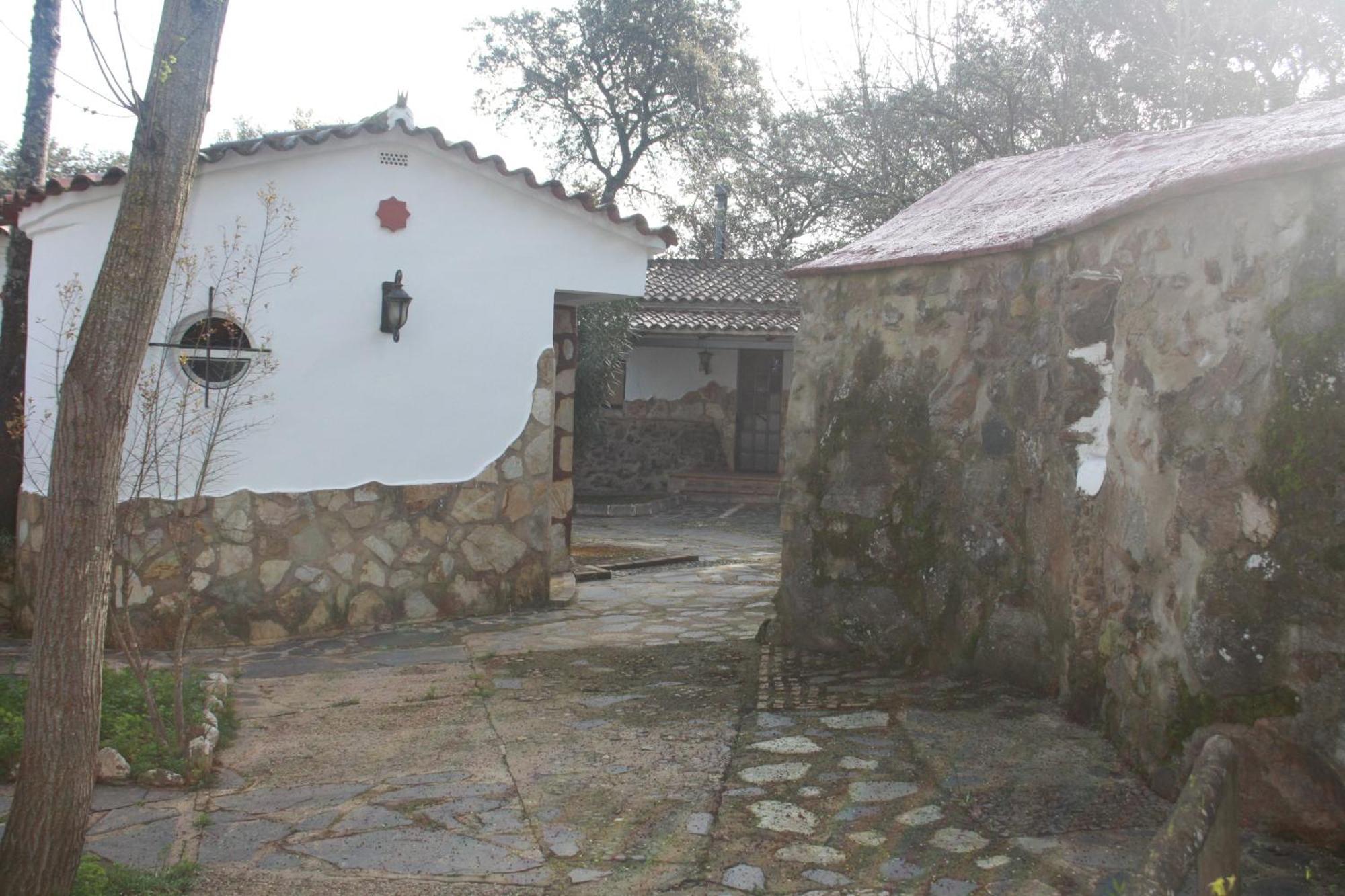 Las Cabanas De Buffalos Cumbres Mayores Exterior foto